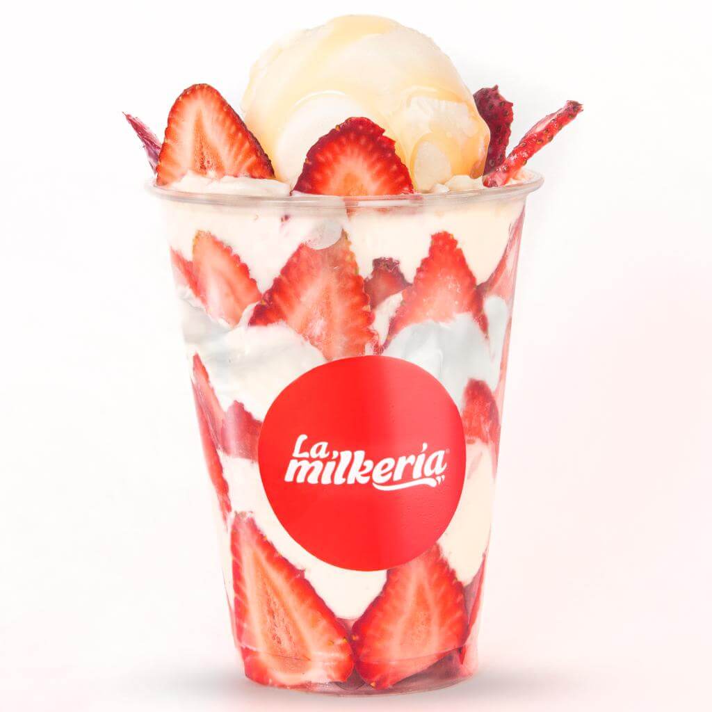 Fresas con crema & helado - HELADERÍA LA MILKERÍA